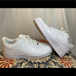 Nike Air Force 1